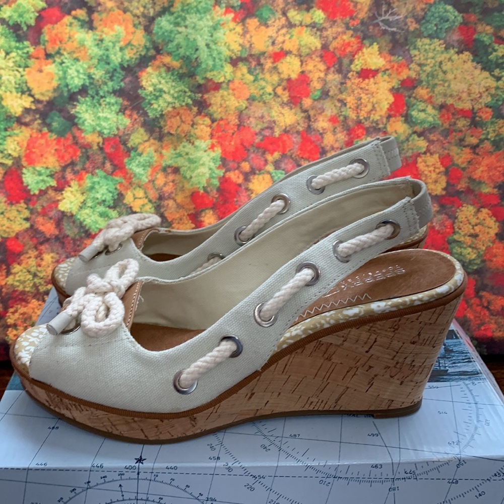 SPERRY SOUTHPORT WHITE CANVAS CORK WEDGE SANDAL SIZE 7 NEVER WORN